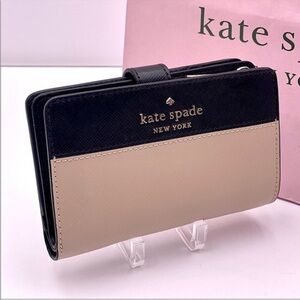 Kate Spade medium wallet